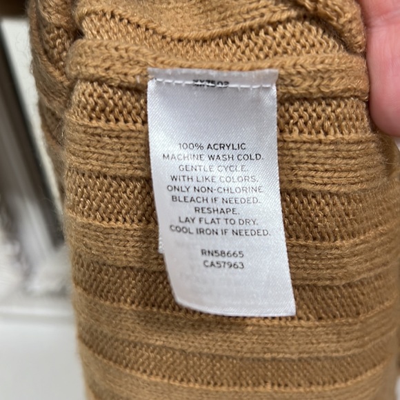 Sweater Dress 👗 - Picture 4 of 5